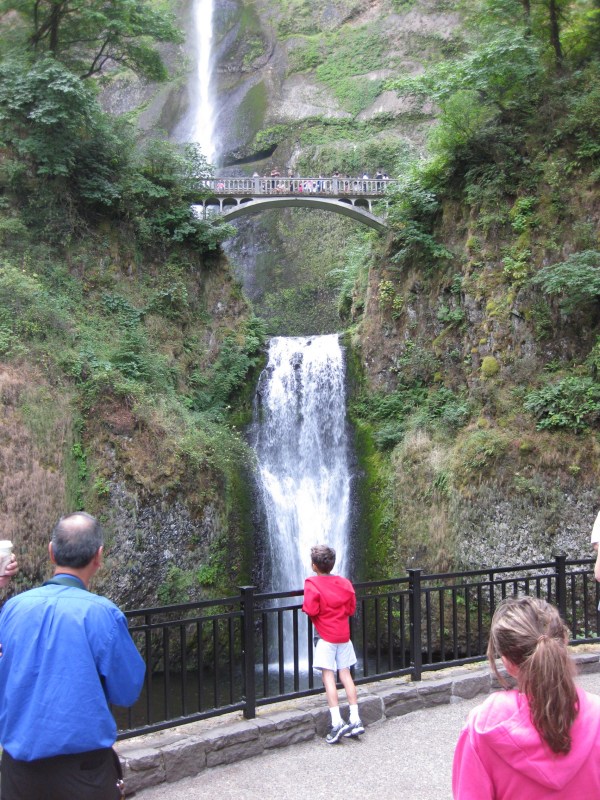 E Multnomah Falls
